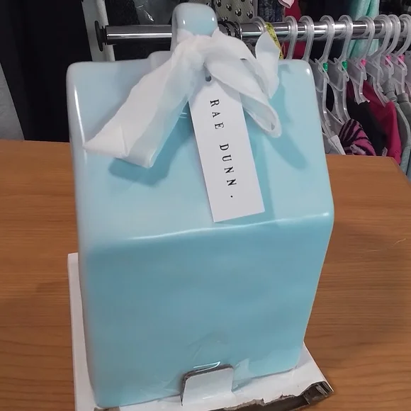 Rae Dunn Blue NEST Birdhouse NEW - Picture 3 of 8